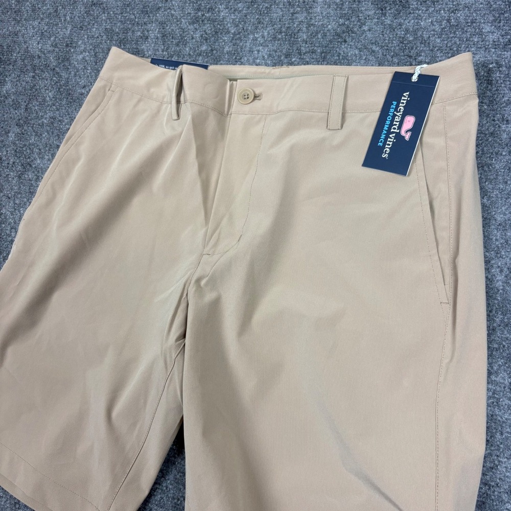 Vineyard Vines Performance 9 Inch Fairway Shorts Mens 32 Khaki Tan Golf NWT